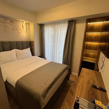 Iris 5*