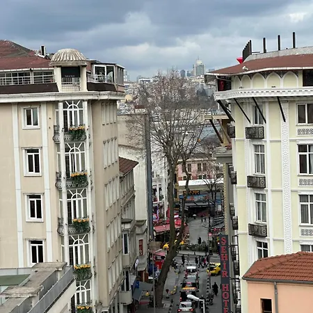 Iris Hotel