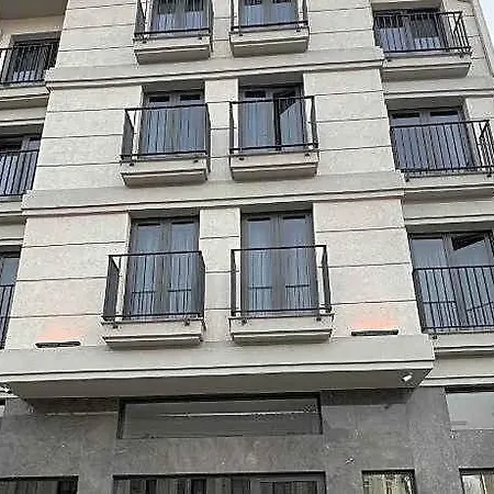 Iris Hotel