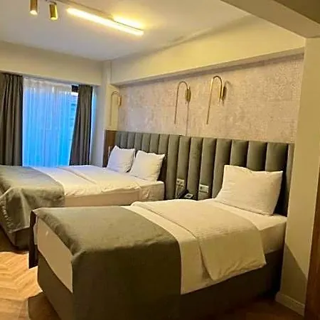 Iris Hotel 5*