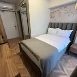 Iris 5*